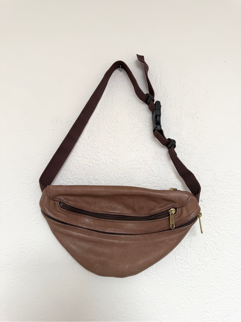 VINTAGE brown leather fanny pack retro unisex bum bag